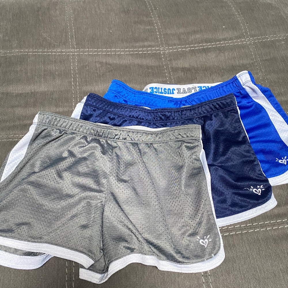 Set of 3 pairs of justices short